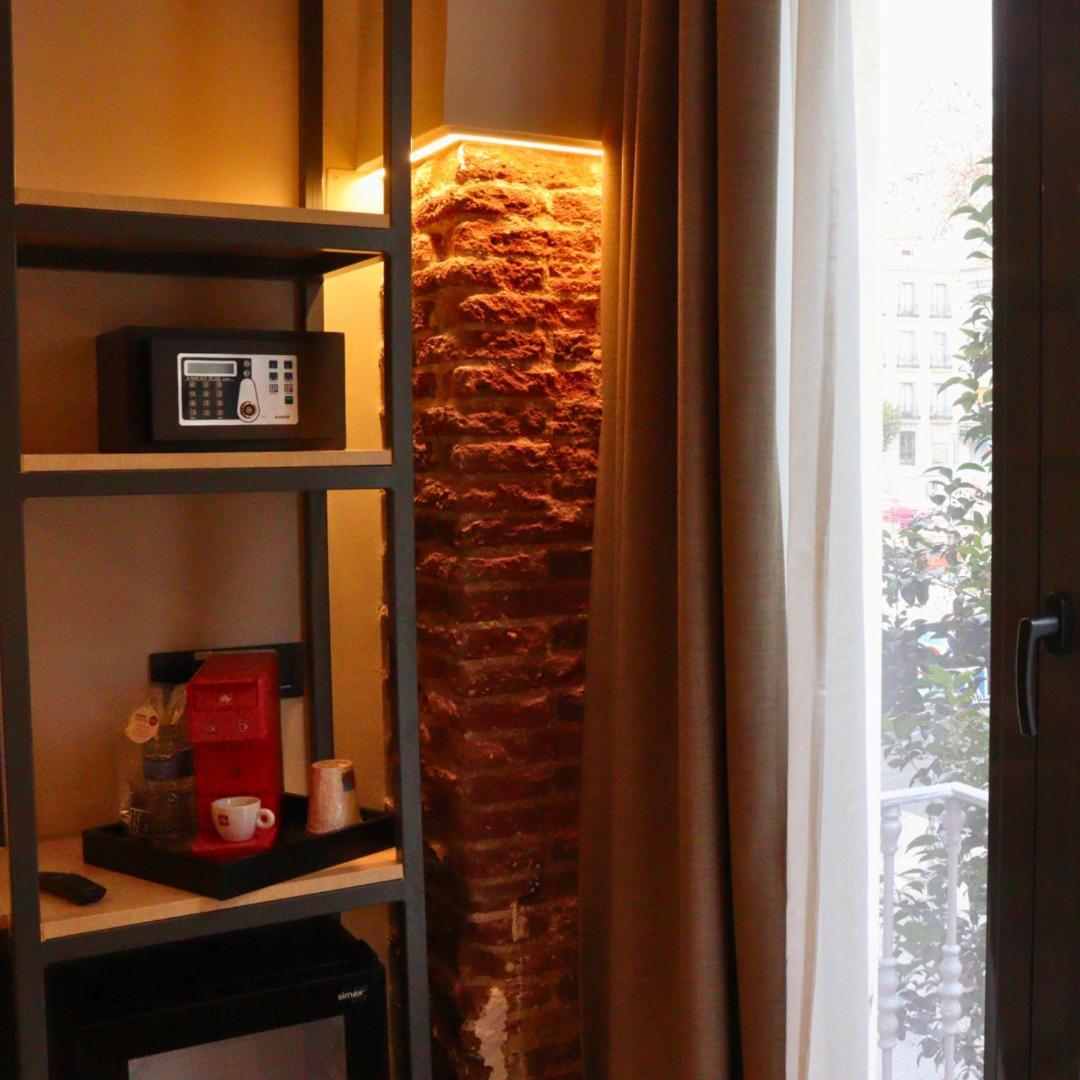 Hostal La Rua-Montera マドリード エクステリア 写真